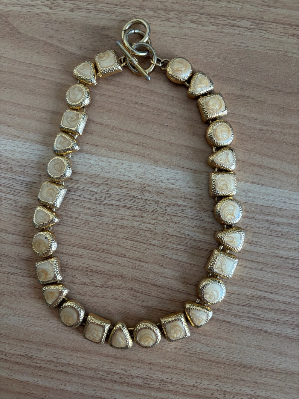 Vintage Gold-Tone Beige Stone Link Necklace — Elegant Women’s Jewelry